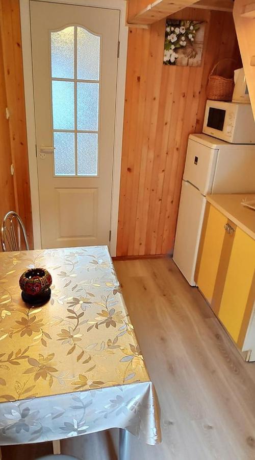 Guesthouse "Nakvyne Pas Zveja" Nagliu Street Нида Екстериор снимка