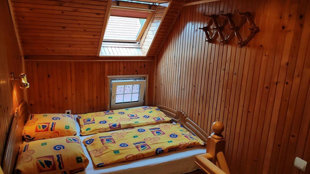 Guesthouse "Nakvyne Pas Zveja" Nagliu Street Нида Екстериор снимка