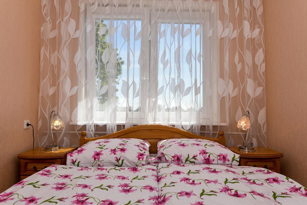 Guesthouse "Nakvyne Pas Zveja" Nagliu Street Нида Екстериор снимка