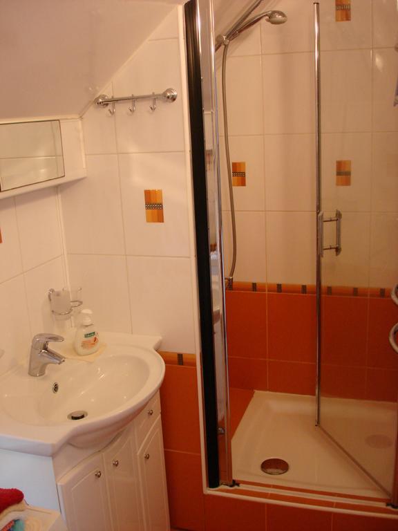 Guesthouse "Nakvyne Pas Zveja" Nagliu Street Нида Екстериор снимка