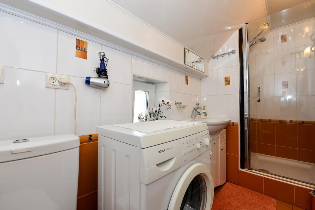 Guesthouse "Nakvyne Pas Zveja" Nagliu Street Нида Екстериор снимка