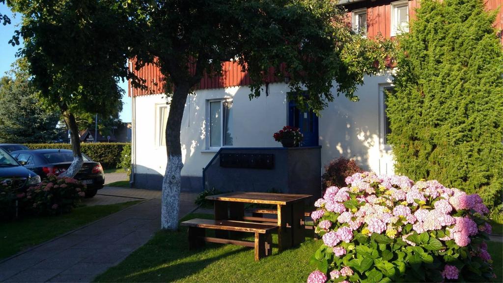 Guesthouse "Nakvyne Pas Zveja" Nagliu Street Нида Екстериор снимка